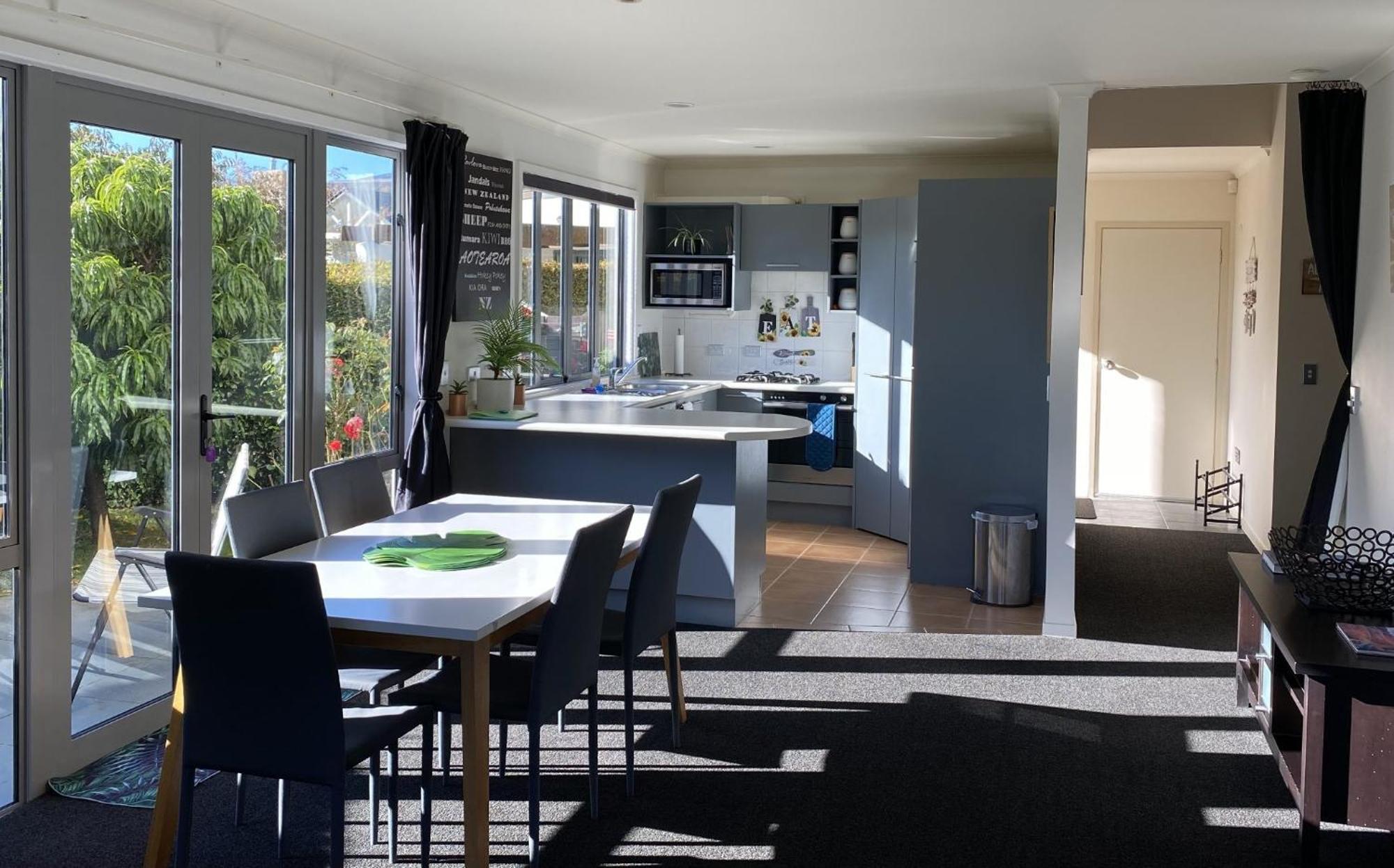 A Home Away From Home In Wanaka Ngoại thất bức ảnh